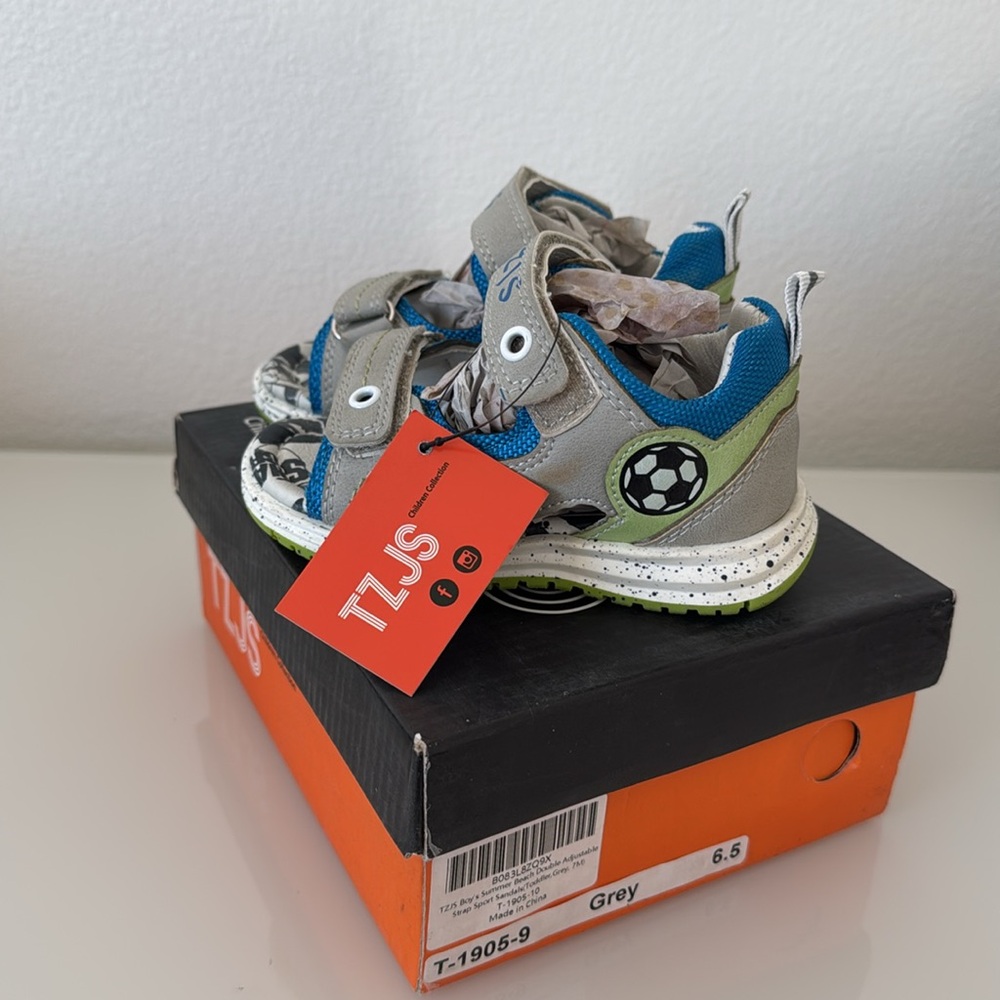 Boys Double Adjustable Strap Sandals with Soccer design - Picture 7 of 13